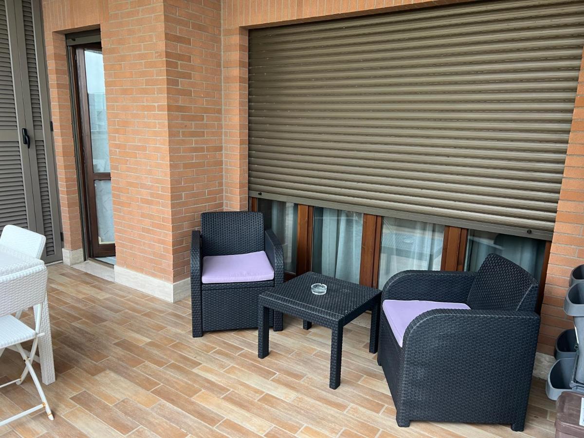 Appartement Charme & Relax - Fiera Di Roma - Fiumicino Airport à Ponte Galeria Extérieur photo