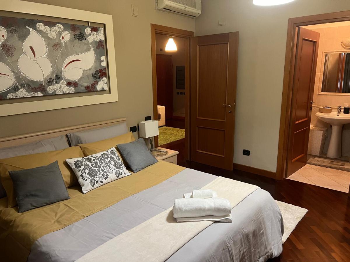 Appartement Charme & Relax - Fiera Di Roma - Fiumicino Airport à Ponte Galeria Extérieur photo